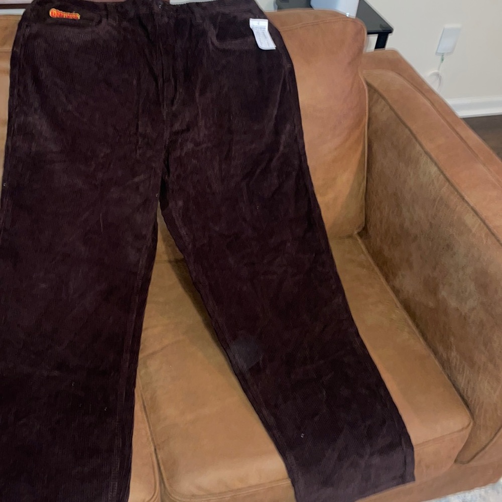 Empyre pants